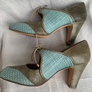 TOAST Leather Green and Blue Women's Heels